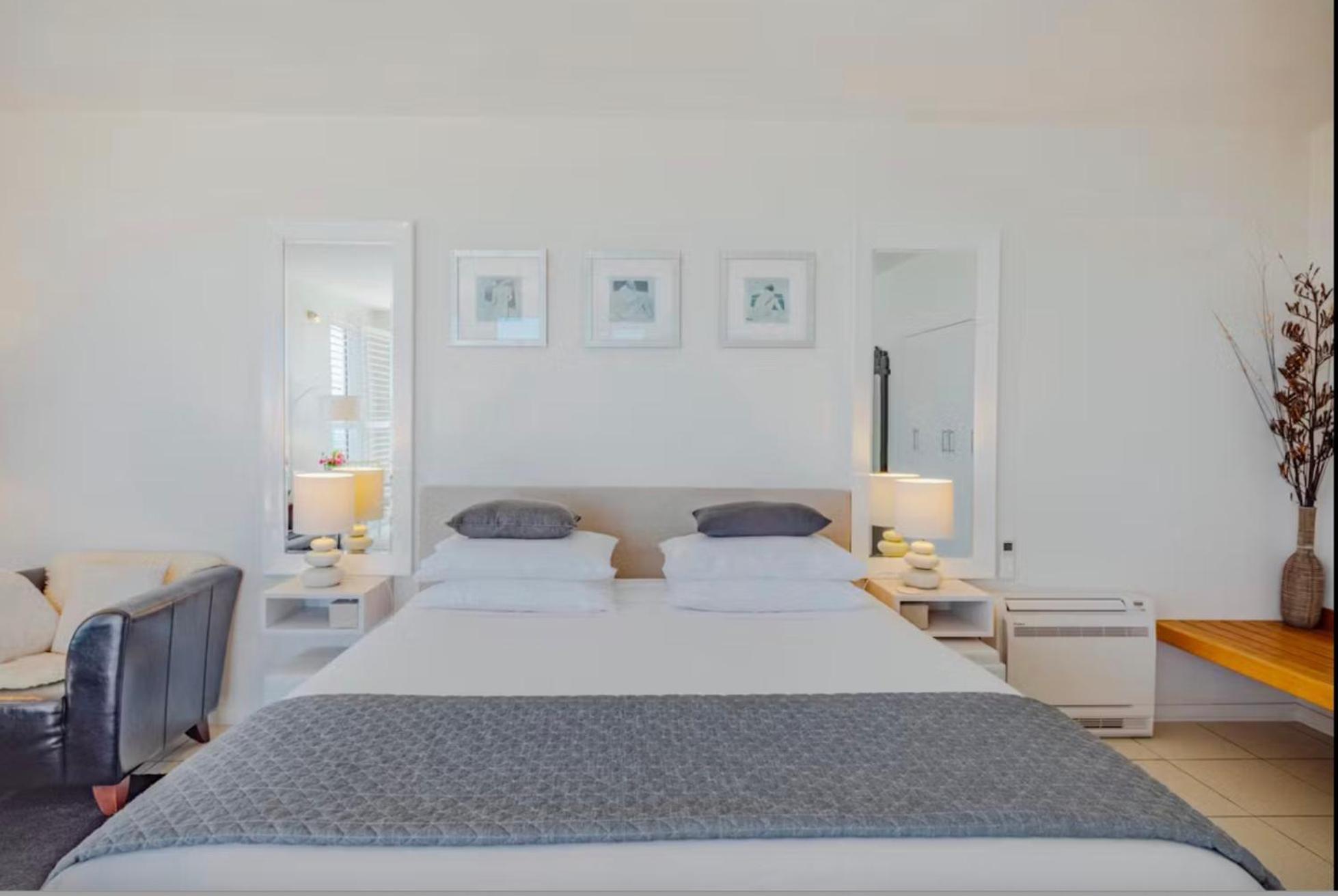 Saltwater - Absolute Oceanfront, Fire Pits, Some Villas With Hot Tubs And Sauna Falmouth Exterior photo